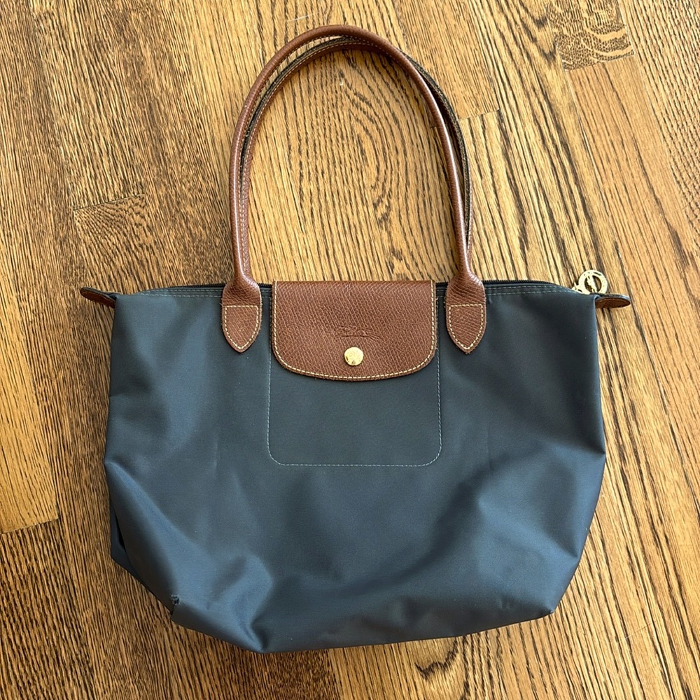Longchamp Le Pliage Medium Tote Gray
